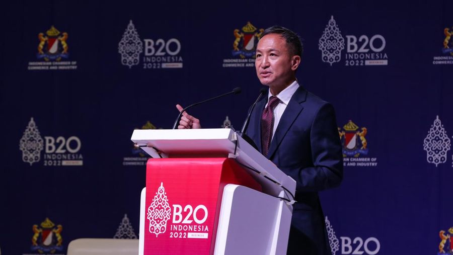 Presiden Direktur PT HM Sampoerna Tbk. Vassilis Gkatzelis turut hadir dalam Konferensi Tingkat Tinggi B20 (B20 Summit) Indonesia di Bali, Minggu (13/11/2022). Bersama para panelis lainnya, Vassilis menyampaikan pandangannya pada sesi “Membangun Ketahanan Rantai Pasok Nasional dan Regional untuk Mencegah Disrupsi Perdagangan” dengan penekanan pada pentingnya inklusivitas UMKM dalam rantai pasok global sebagai salah satu kontributor dalam perekonomian. (Ist)