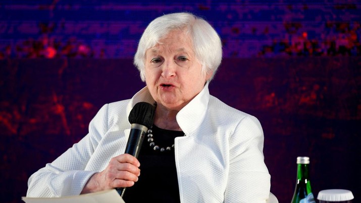 1244767654 US Treasury Secretary Janet Yellen speaks during a meeting on the sidelines of the G20 summit in Jimbaran on the Indonesian resort island of Bali on November 14, 2022. (Photo by SONNY TUMBELAKA / AFP) (Photo by SONNY TUMBELAKA/AFP via Getty Images)
