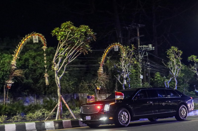 Foto kombo mobil kepresidenan AS cadillac one 