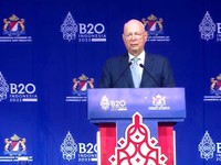 Bos WEF: Teknologi Bukan Hanya Fiksi Ilmiah Tapi Jadi Nyata