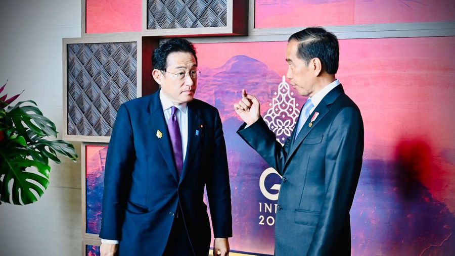 Presiden Joko Widodo melakukan pertemuan bilateral dengan Perdana Menteri (PM) Jepang Fumio Kishida di The Apurva Kempinski Bali, Senin, 14 November 2022. Presiden Jokowi mengajak PM Kishida bersama-sama menyukseskan KTT G20 agar hasilkan deklarasi bersama.  (Laily Rachev - Biro Pers Sekretariat Presiden)