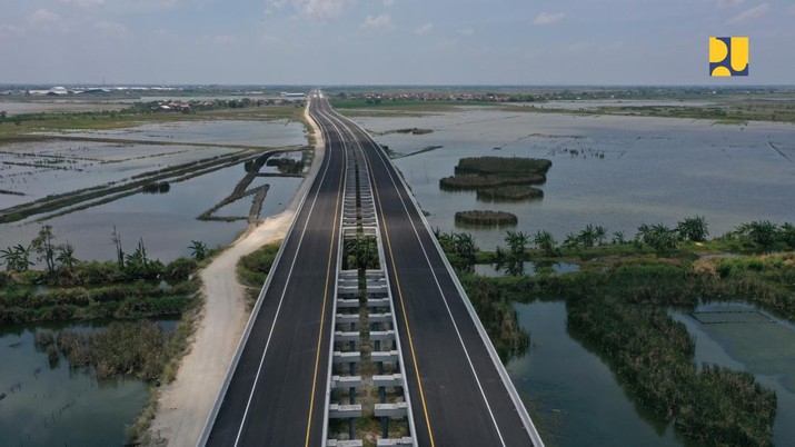 Proyek tol Semarang-Demak 27 km untuk  Seksi 2 (Sayung-Demak) sepanjang 16,31 Km akan dioperasikan akhir 2022. (Dok. Kementerian PUPR)