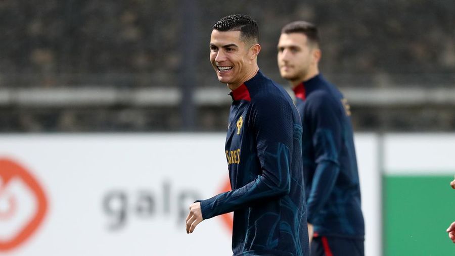 Portugal's forward Cristiano Ronaldo attends a training session at Cidade do Futebol training camp in Oeiras, Portugal, on November 14, 2022, ahead of the Qatar 2022 World Cup football tournament. (Photo by Pedro Fiúza/NurPhoto via Getty Images)