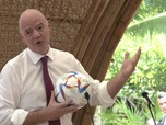 Kado Istimewa Presiden FIFA di KTT G20: Bola Piala Dunia 2022