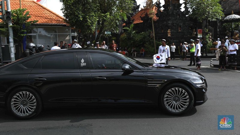 Deretan Tamu Negara yang Memakai Kendaraan Listrik G20. (CNBC Indonesia/Tri Susilo)