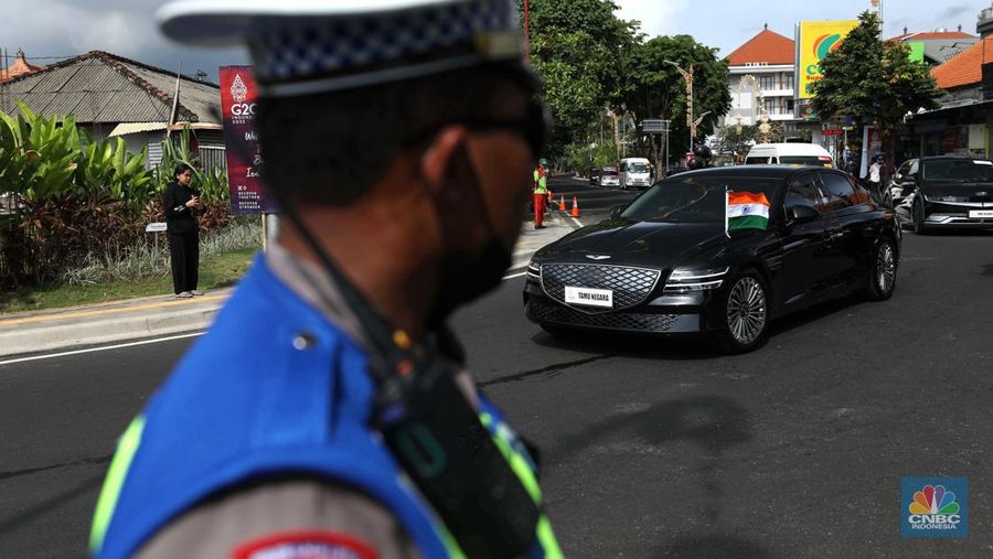 Deretan Tamu Negara yang Memakai Kendaraan Listrik G20. (CNBC Indonesia/Tri Susilo)