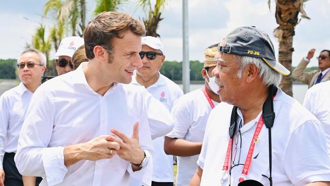 Koz yoshlarigacha barcha teshiklarda qattiq sikish