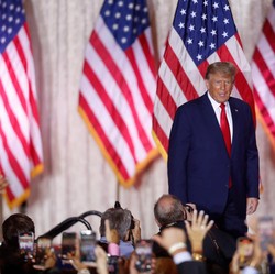 Minggir Semua! Trump is Back, Resmi Nyapres Pemilu 2024