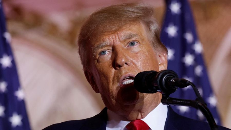 Former U.S. President Donald Trump announces that he will once again run for U.S. president in the 2024 U.S. presidential election during an event at his Mar-a-Lago estate in Palm Beach, Florida, U.S. November 15, 2022. REUTERS/Jonathan Ernst