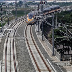 Bos KCIC Minta Konsesi Kereta Cepat Jadi 80 Tahun, Ada Apa?