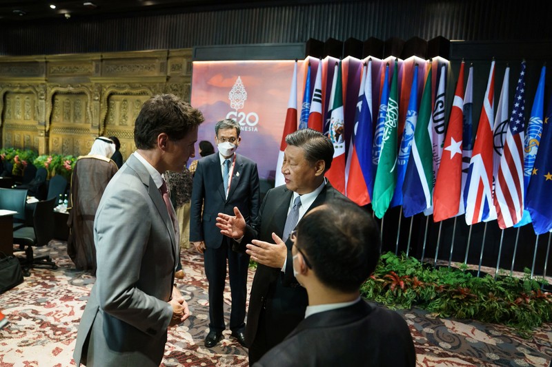 G20-SUMMIT/XI-TRUDEAU Canada's Prime Minister Justin Trudeau speaks with China's President Xi Jinping at the G20 Leaders' Summit in Bali, Indonesia, November 16, 2022. Adam Scotti/Prime Minister's Office/Handout via REUTERS. THIS IMAGE HAS BEEN SUPPLIED BY A THIRD PARTY.