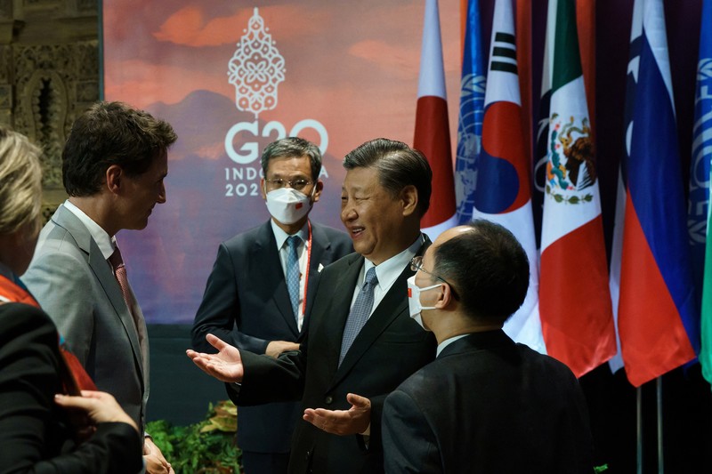 G20-SUMMIT/XI-TRUDEAU Canada's Prime Minister Justin Trudeau speaks with China's President Xi Jinping at the G20 Leaders' Summit in Bali, Indonesia, November 16, 2022. Adam Scotti/Prime Minister's Office/Handout via REUTERS. THIS IMAGE HAS BEEN SUPPLIED BY A THIRD PARTY.