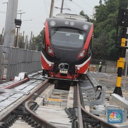 Warga Jabodebek Siap-siap Ya! LRT Beroperasi Akhir Juli 2023