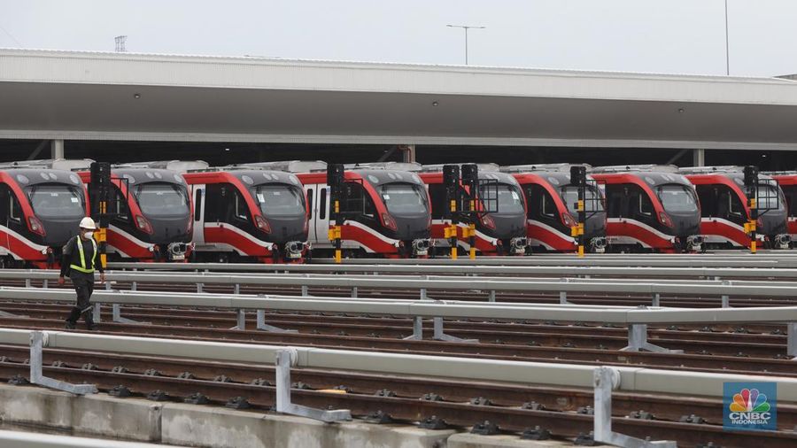 Depo LRT Jabodebek Jatimulya, Bekasi, Jawa Barat, Kamis (17/11/2022). Pembangunan LRT Jabodebek secara fisik  sudah hampir rampung. (CNBC Indonesia/Andrean Kristianto)