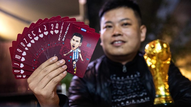 WUHAN, CHINA - NOVEMBER 16:（CHINA OUT）A set of playing cards is shown bearing caricatures of World Cup star players, created by the cartoonist Tao Gang, 40, for the 2022 Qatar World Cup on November 16, 2022 in Wuhan, Hubei province, China. Tao spent three months painting the portraits. The opening ceremony of the 22nd World Cup will be held in Doha, the capital of Qatar, on November 20.  (Photo by Getty Images)