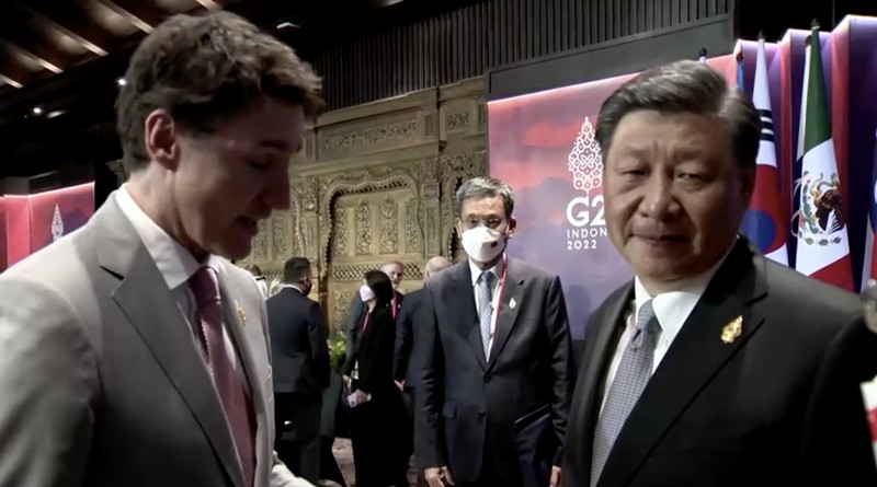 Canada's Prime Minister Justin Trudeau speaks with China's President Xi Jinping at the G20 Leaders' Summit in Bali, Indonesia, November 16, 2022.  Adam Scotti/Prime Minister's Office/Handout via REUTERS. THIS IMAGE HAS BEEN SUPPLIED BY A THIRD PARTY.
