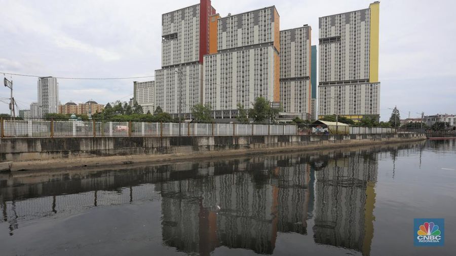 Indonesia kembali diterpa kenaikan kasus COVID-19, kali ini diduga dipicu oleh subvarian Omicron XBB. (CNBC Indonesia/Andrean Kristianto)