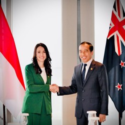 Jokowi Bertemu PM Selandia Baru di Bangkok, Ini yang Dibahas!