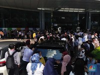 Berhamburan! Ini Penampakan Gedung Jakarta Usai Gempa M 5,6