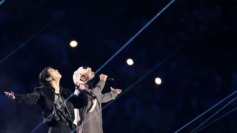 Jung Kook BTS menjadi pengisi lagu untuk FIFA World Cup 2022. (Getty Images/Marc Atkins)