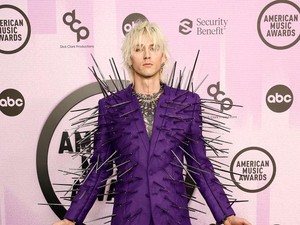 Harusnya Jadi Vampire di Sinners, Machine Gun Kelly Malah Mundur