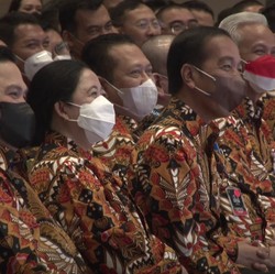 Jokowi Titip Pesan ke Capres 2024: Puan Atau Ganjar, Pak?