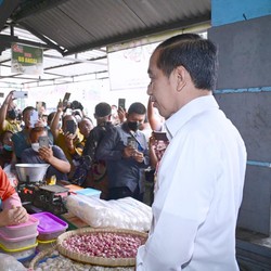 Hidup Makin Berat, Harga Beras Sampai Telur Beterbangan