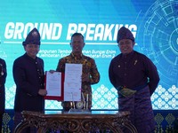 PTBA Ikut Danai Pembangunan Talud di Muara Enim