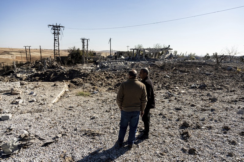 Serangan udara yang diluncurkan oleh Turki telah menghantam beberapa kota di Suriah utara, termasuk Kota Kobane pada Sabtu malam (19/11) waktu setempat. (Anadolu Agency via Getty Images/Anadolu Agency) Serangan udara yang diluncurkan oleh Turki telah menghantam beberapa kota di Suriah utara, termasuk Kota Kobane pada Sabtu malam (19/11) waktu setempat. (Anadolu Agency via Getty Images/Anadolu Agency)