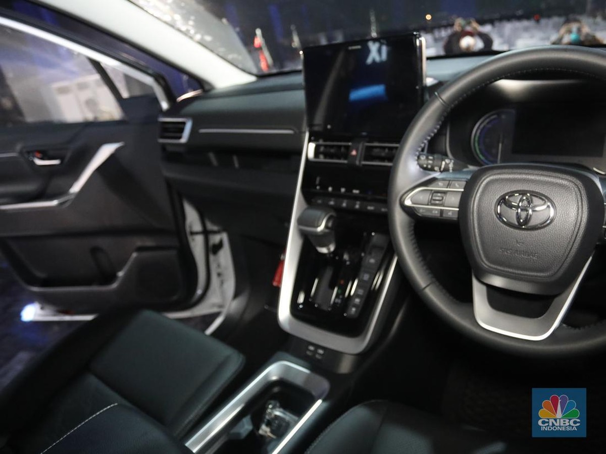 Toyota Kijang Innova Kembali Jadi Mobil Terlaris di Indonesia Februari 2025