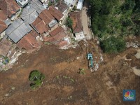 Penampakan Desa Cijedil Cianjur Porak Poranda Digoyang Gempa
