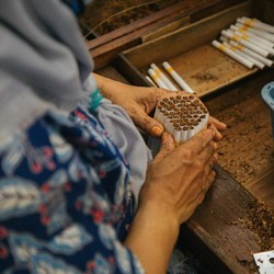 Iklan Rokok Bakal Diperketat, Pengusaha Iklan & TV Buka Suara