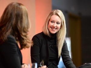 Kisah Tragis Elizabeth Holmes, dari Wanita Terkaya ke Balik Jeruji
