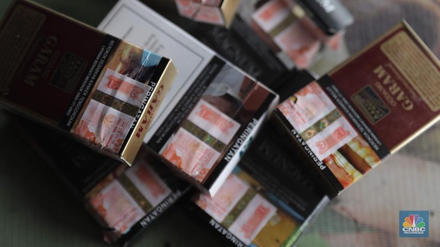 Kementerian Keuangan melalui Direktorat Jenderal Bea dan Cukai berkomitmen meningkatkan pelayanan dan memberikan kepastian hukum kepada para pelaku usaha di bidang cukai terkait dokumen cukai dan/atau dokumen pelengkap cukai. (CNBC Indonesia/ Muhammad Sabki)