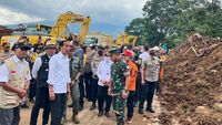 Situasi Terkini Lokasi Gempa Cianjur Yang Didatangi Jokowi