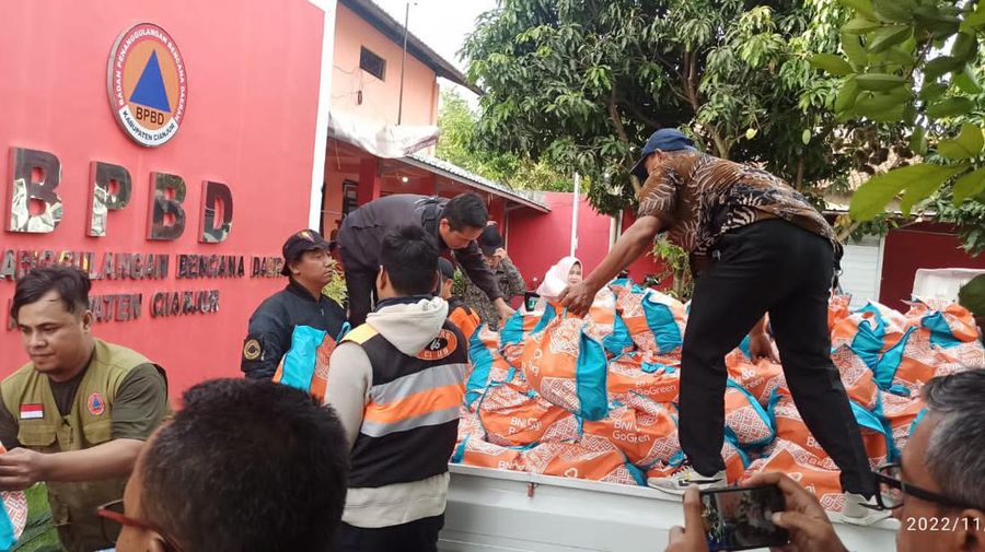 Bantuan kepada Warga Terdampak Gempa Cianjur.