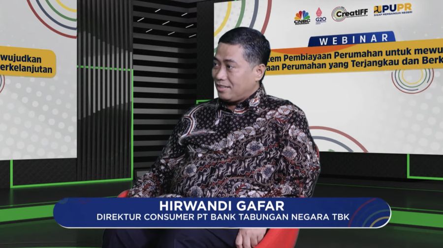 Hirwandi Gafar Direktur Consumer PT. Bank Tabungan Negara Tbk, Dalam Webinar Ekosistem Pembiayaan Perumahan untuk mewujudkan Pembiayaan Perumahan yang Terjangkau dan Berkelanjutan. (Tangkapan Layar Youtube pupr_pembiayaan)