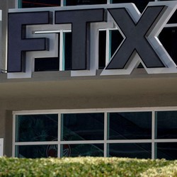 Gegara FTX Mulai Likuidasi Aset, Pasar Kripto Ambruk