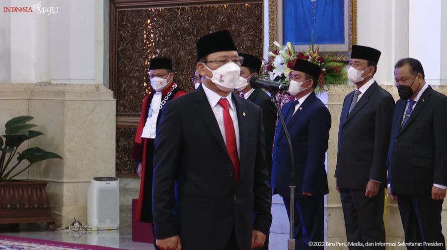 Pengucapan Sumpah Hakim Konstitusi dan Pelantikan Utusan Khusus Presiden, 23 November 2022. (Tangkapan layar)