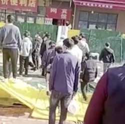 China Lockdown Zhenghzhou Tempat Kerusuhan Pabrik iPhone