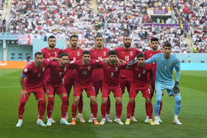Aremania ini bernama Harie Pandiono. Ia datang ke venue Piala Dunia 2022 di Qatar, dan menggelar aksi solidaritas untuk Aremania di Tanah Air. Aremania ini bernama Harie Pandiono. Ia datang ke venue Piala Dunia 2022 di Qatar, dan menggelar aksi solidaritas untuk Aremania di Tanah Air. (Dok. Instagram @harie_pandiono_paimin)