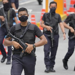 Potret Malaysia Siaga Chaos PM Baru, Polisi Turun ke Jalan