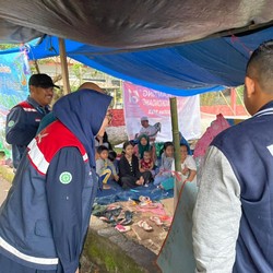 Hutama Karya Salurkan Bantuan Terdampak Gempa Cianjur