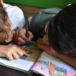 Kecerdasan Anak Menurun dari Gen Ibu atau Ayah? Ini Temuan Studi