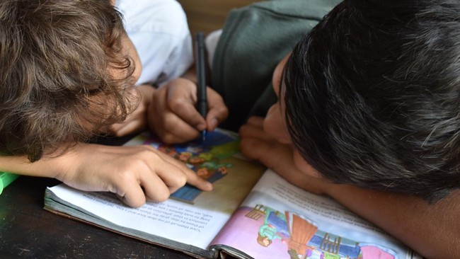 12 Tanda Anak Jenius yang Terlihat Sejak Dini