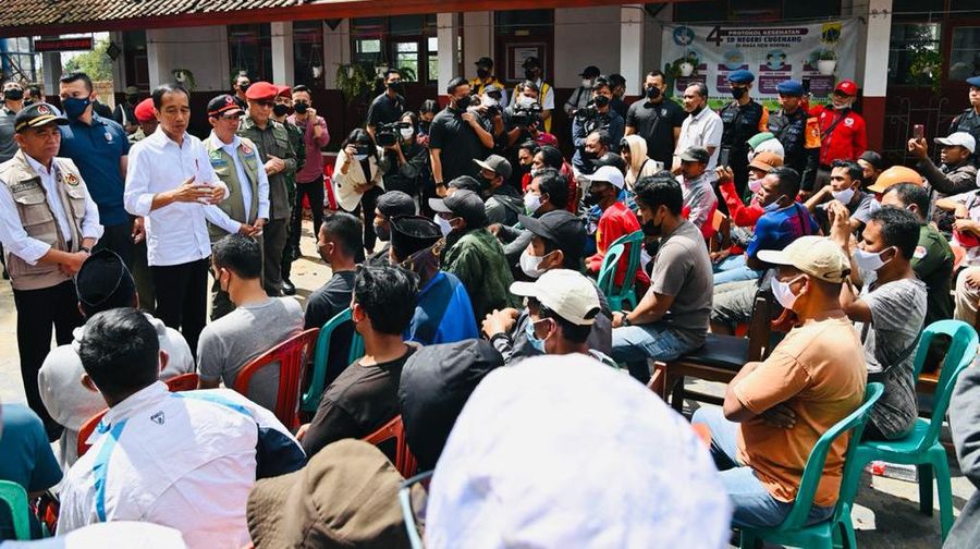 Presiden Joko Widodo dalam peninjauan penanganan dampak bencana di Kabupaten Cianjur, Kamis 24 November 2022, adalah SDN Cugenang. (Dok: Biro Pers Sekretariat Presiden)