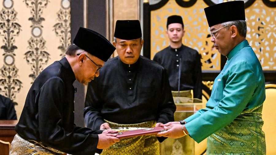 PM Malaysia Anwar Ibrahim menerima telepon dari Presiden RI Jokowi (Tangkapan Layar Twitter/@anwaribrahim)