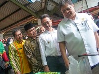 Airlangga Pantau Harga & Pasokan Komoditas Pangan di Kalbar