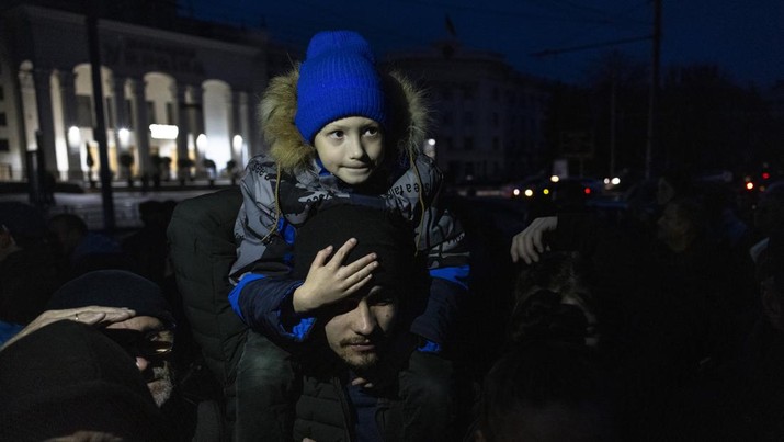 ‘Teror’ Putin di Musim Dingin, Warga Ukraina Terancam Membeku