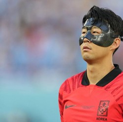 Kapten Bertopeng dari Timnas Korea, Bela Negara meski Cedera
